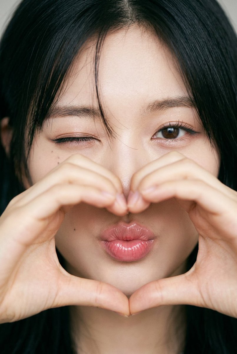 { "image info": { "width": 768, "height": 1365, "aspect ratio...